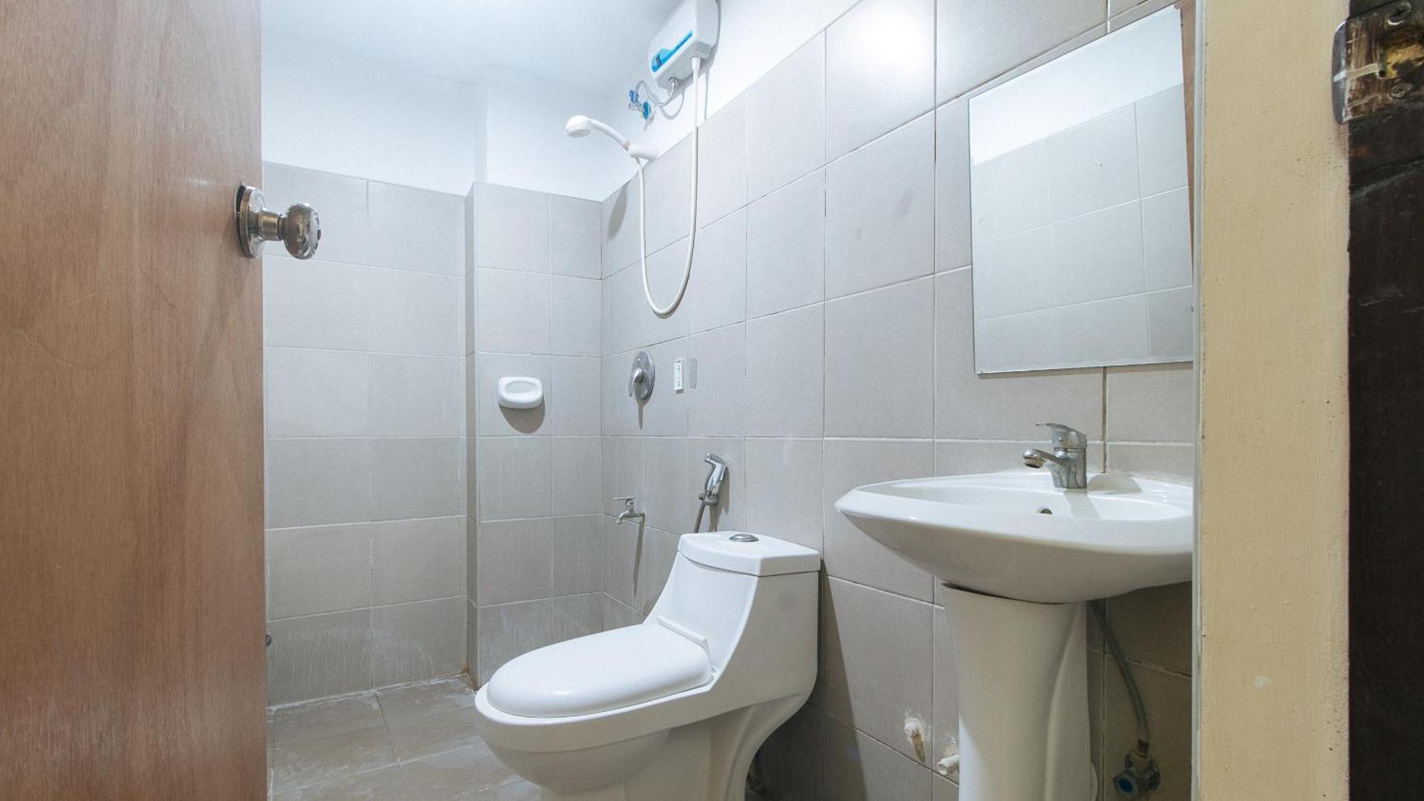 Reddoorz Near Sm City Muntinlupa San Pedro  Zewnętrze zdjęcie